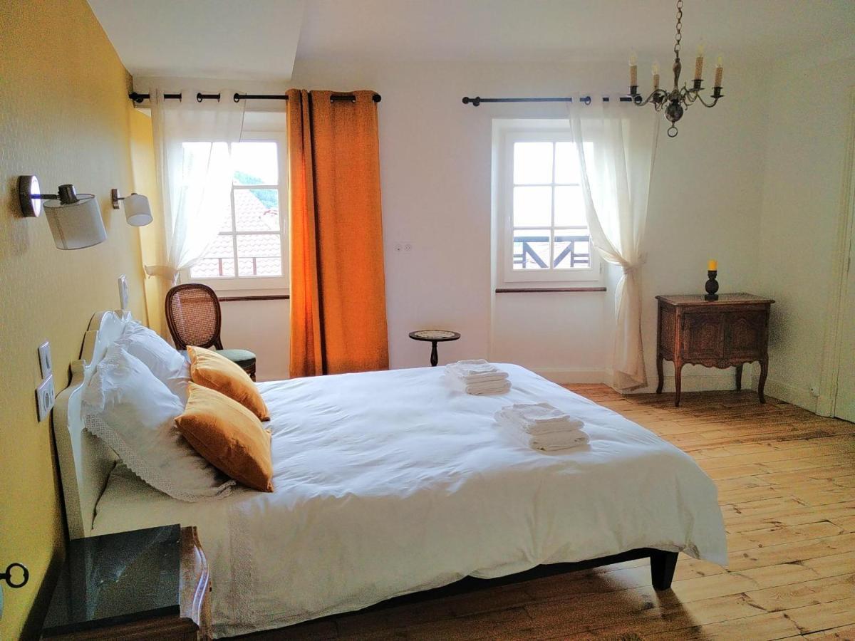 Gite De La Chapelle, Au Coeur De La Cite Medievale 阿莱格尔 外观 照片